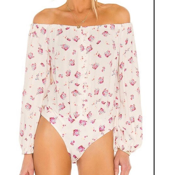 ASTR the Label Off Shoulder Black Bodysuit Size S‎ - Picture 3 of 10